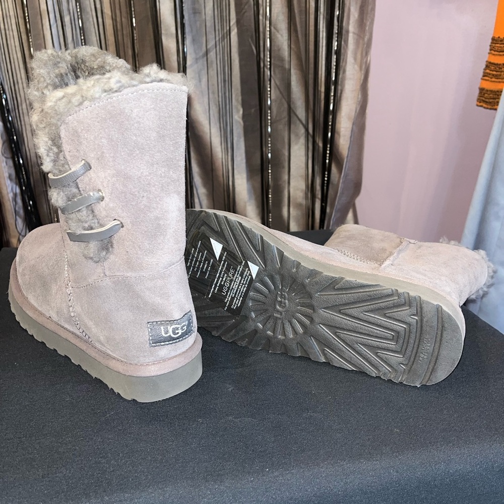UGG brand new~ SOLD!!!